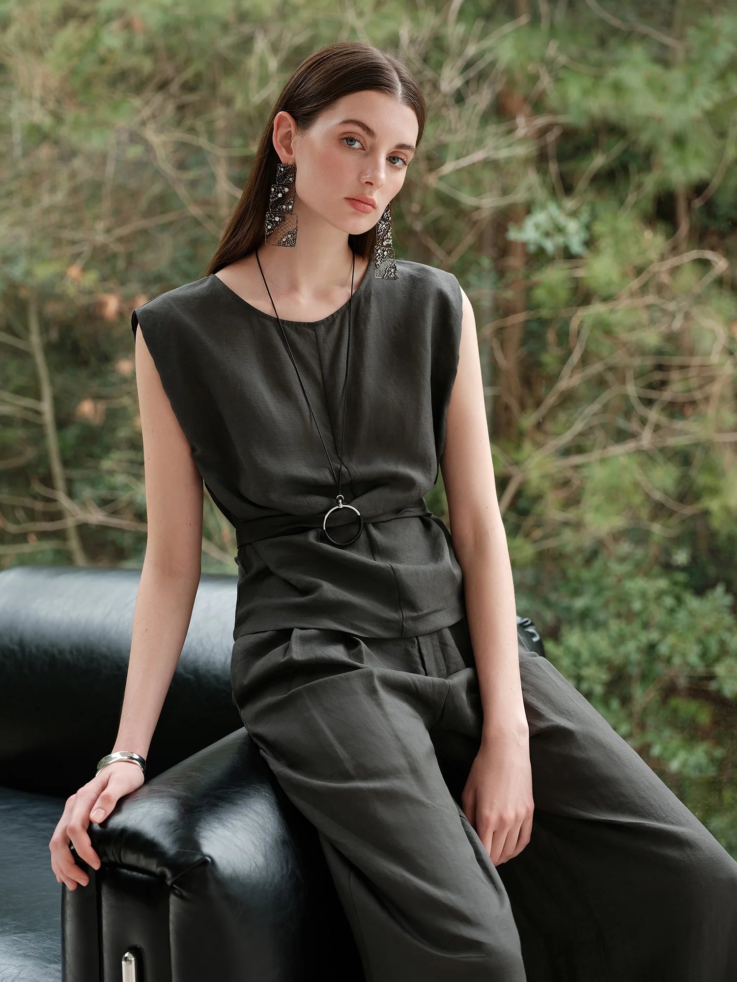 Linen Two-Piece Set for Women – Elegant Summer Wide-Leg Trousers & Sleeveless Top
